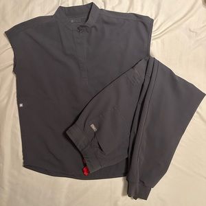 Figs Charcoal Scrub Set